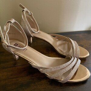 LAST CHANCE (Make offer) IDIFU Champagne Glitter Strappy Kitten heel 2"